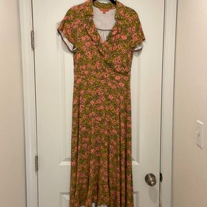 modCloth Retro floral printed jersey dress Size Medium